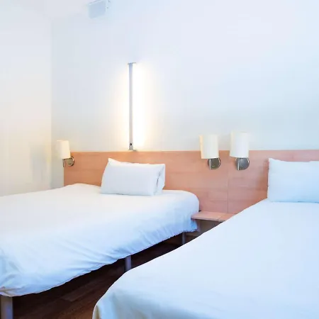 Ibis Budget Bronowice Hotel *