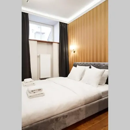 Househost Ii: Studencka Street Apartamento Cracovia