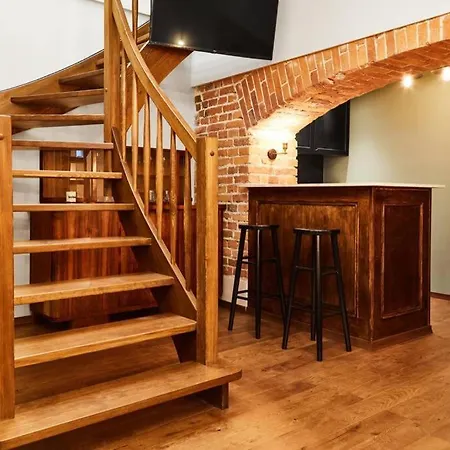 Househost Ii: Studencka Street Cracovia