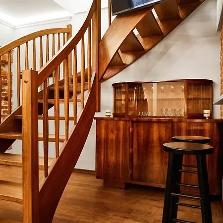 Househost Ii: Studencka Street Apartment Krakow