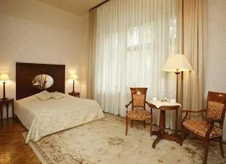 Ostoya Palace
