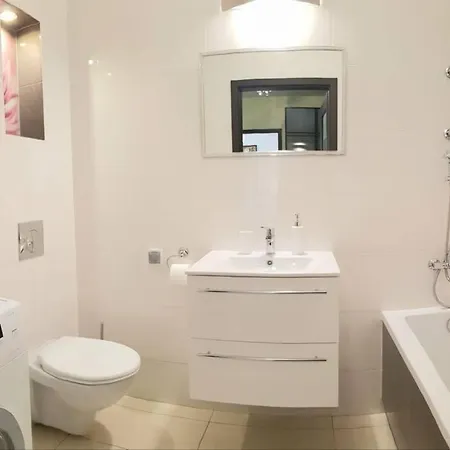 Luxury Kings 50m2 2 Pok. Downtown Dobrego Pasterza Piekny Apartment