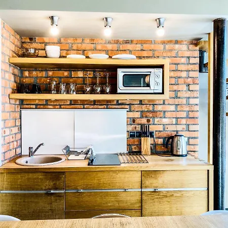 Zwierzyniecka Lofts With Patio, Cracow Heart Old Town Apartment