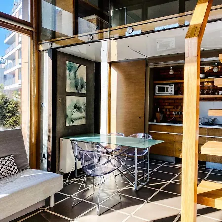 Zwierzyniecka Lofts With Patio, Cracow Heart Old Town Apartment