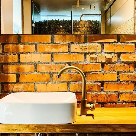 Zwierzyniecka Lofts With Patio, Cracow Heart Old Town Apartment