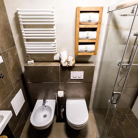 Ariańska 16 By Nearto Pl Hotel apartamentowy