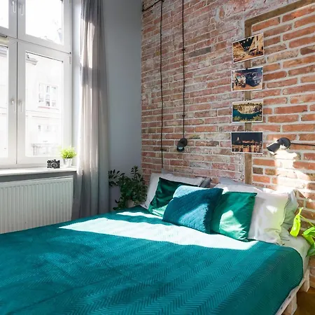 Discover Loft Near Main Station Netflix Apartment