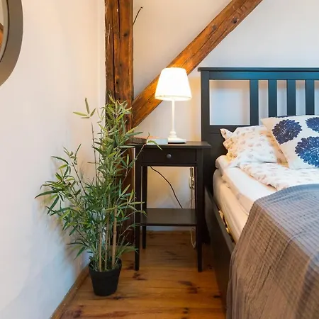 Apartment Lovers Nest