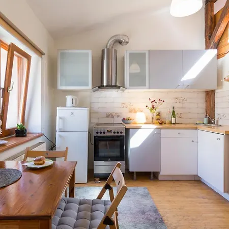 Apartment Lovers Nest