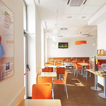 Отель Ibis Budget Stare