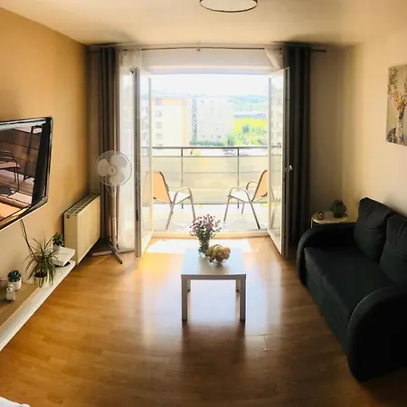 Apartment Bertom Czerwone Maki *