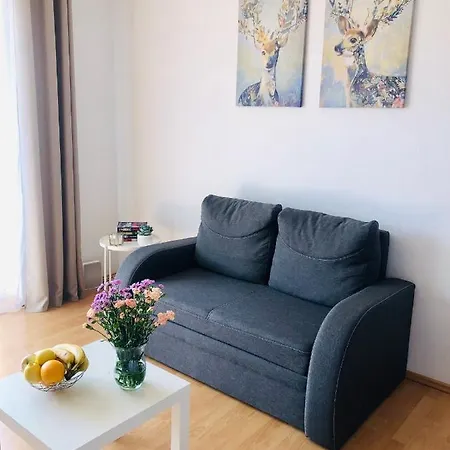 Apartment Bertom Czerwone Maki *