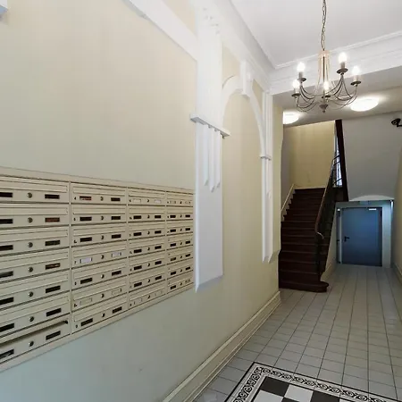 Deluxe Brzozowa By Renters Appartement