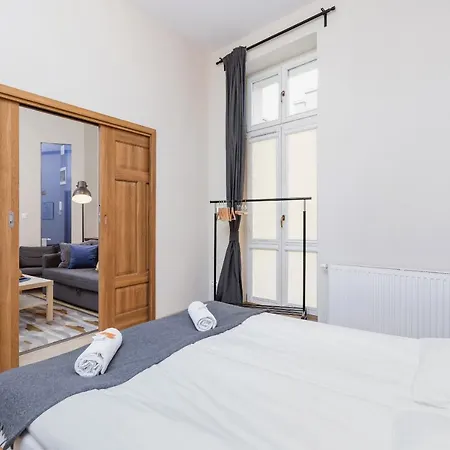 Deluxe Brzozowa By Renters Apartament *