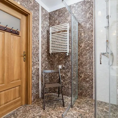Deluxe Brzozowa By Renters Kraków