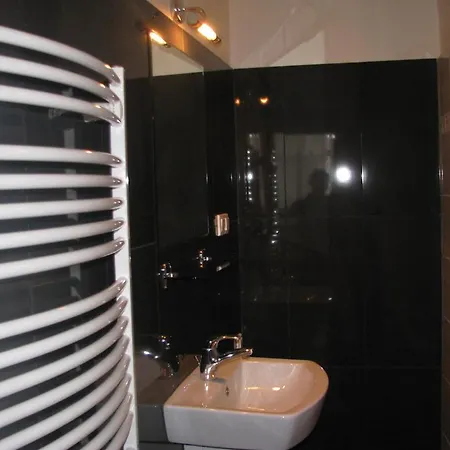 Domino Aparthotel 2*