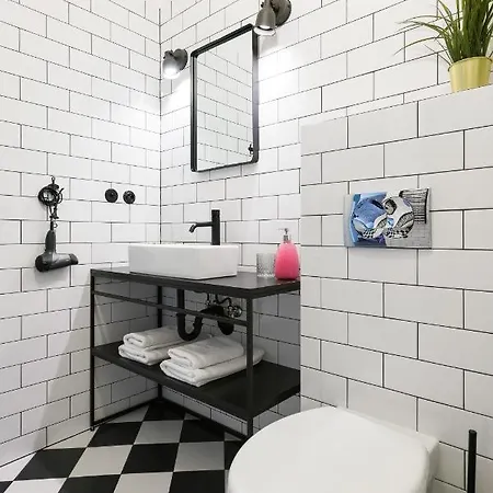 Discover Loft Near Main Station Netflix Apartment *