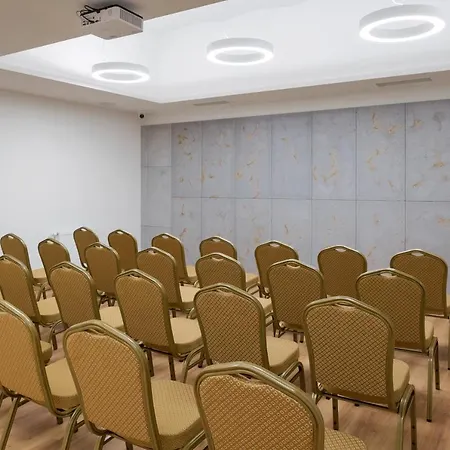 Sky Hotel Krakow