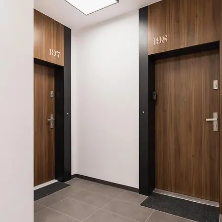 Steam Park Old Town Cracow By Renters Apartment