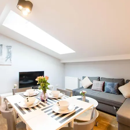 Krupnicza Modern Old Town - By Upstairs Apartment *