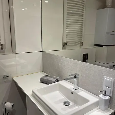 Apartment Secret Garden - Wonderful City Centre - Ground Floor - Quiet Location *