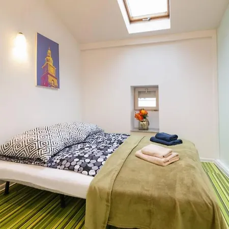 Cupcake 2 Bedroom Loft Apt In Location! * Krakow