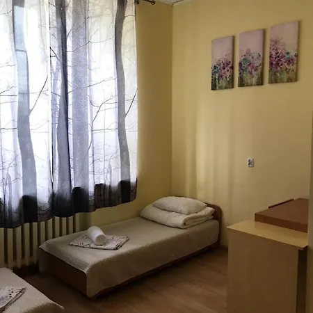 Hostel Schronisko Młodzieżowe Oleandry *