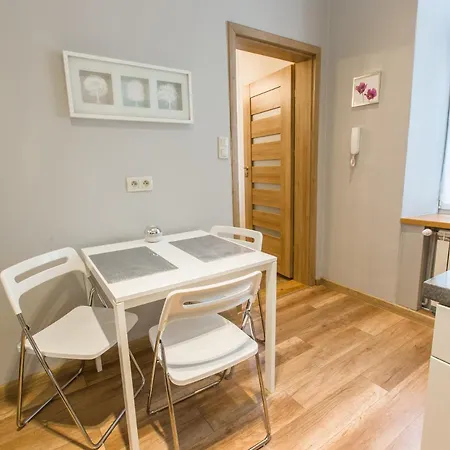 Ar Apartament *