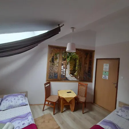 Hostel Green *