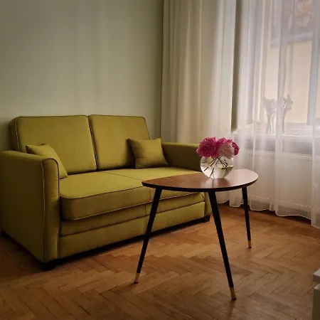 Apartment St.