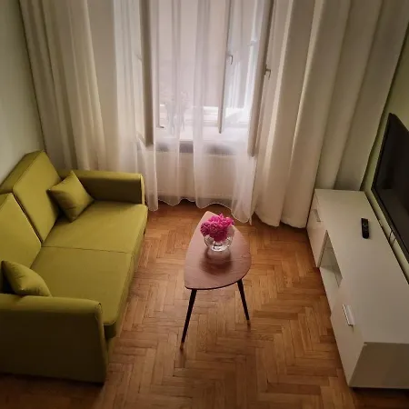 Apartment St.