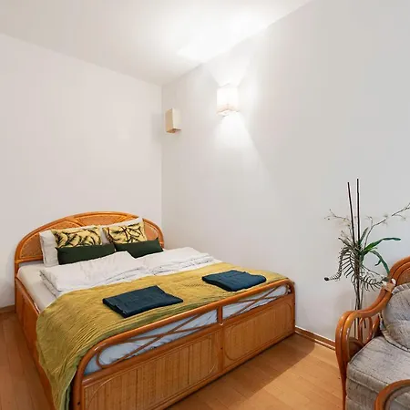 Negroni Stare Apartment