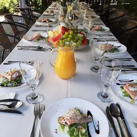 Dworek Złoty Róg I Restauracja Hotel 3*