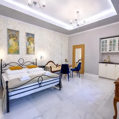 Wrona De Luxe *