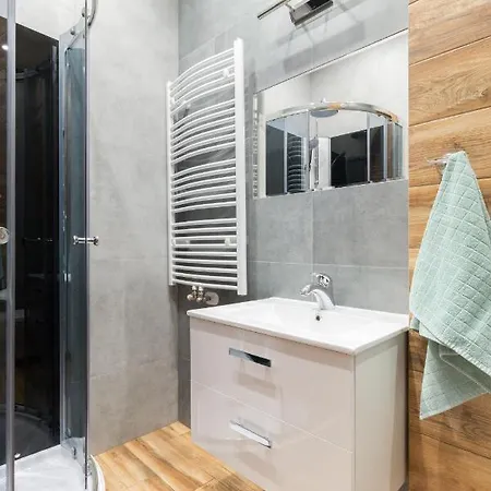Aparthotel Dluga *