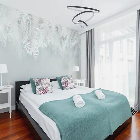 Lobzowska Cracow By Renters Apartment *