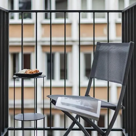 Apartment Modern Stachowicza Cracow By Renters