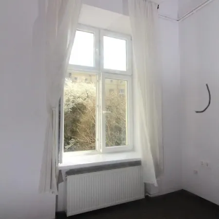 Very Big Between Old Town And Jewish Quarter Apartment *