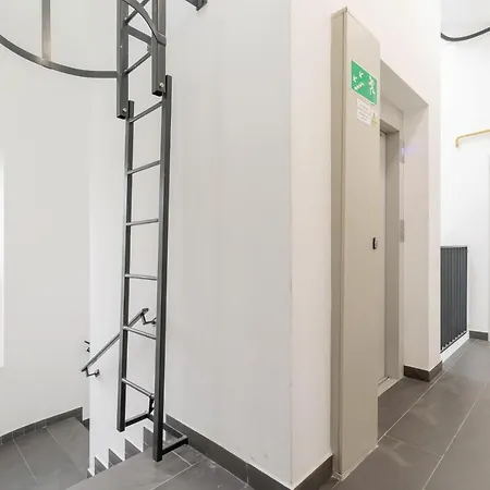 Modern Stachowicza Cracow By Renters Apartment Krakow