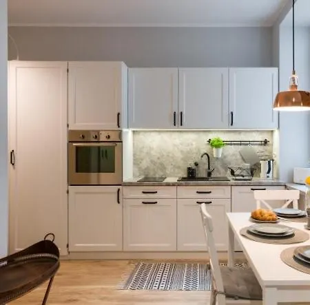 Kordeckiego 6, Viktor Apartment
