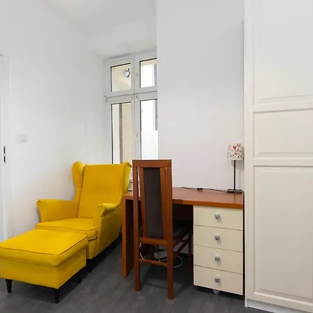 2-bedroom In Strict Center P4you Pl Apartment *