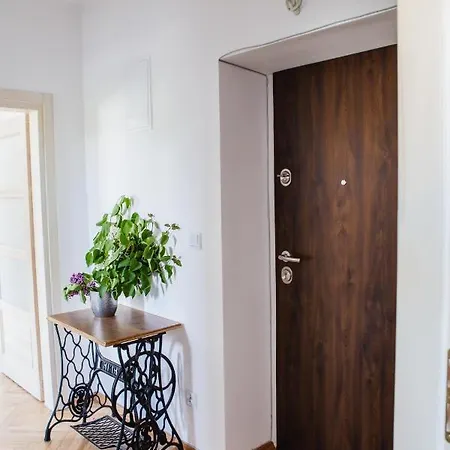 Cosy 2 Apartment *