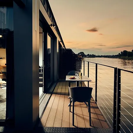 New Port - Premium Floating Cracovia