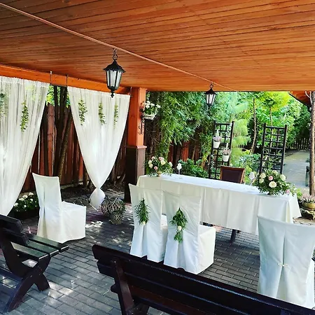 Dworek Złoty Róg I Restauracja Hotel 3*