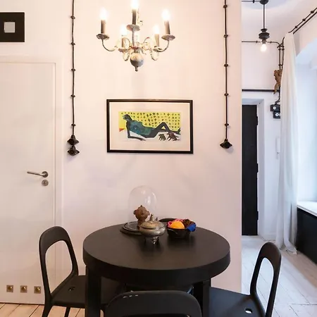 Globetrotter, 2 Bedroom By The Main Square Apartment