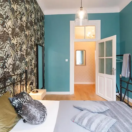 Apartment Glamorous And Brand New 2 Bedroom