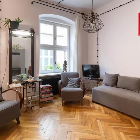 Apartment Globetrotter, 2 Bedroom By The Main Square