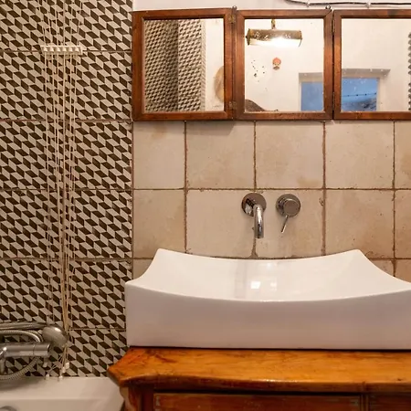 Apartment Globetrotter, 2 Bedroom By The Main Square *