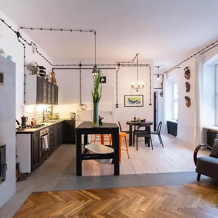 Apartment Globetrotter, 2 Bedroom By The Main Square