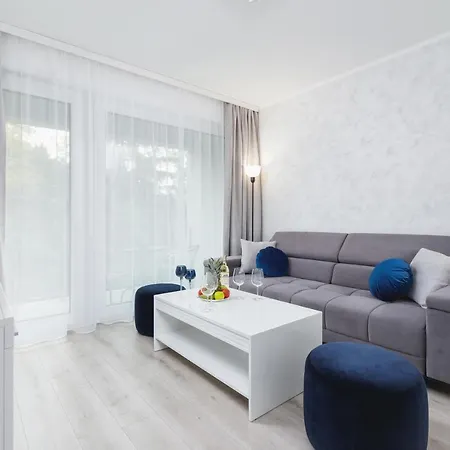 W Parku Lotnikow Tauron Arena By Renters Apartment